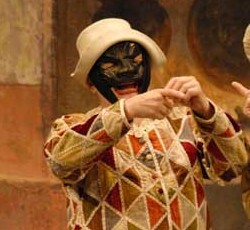 arlecchino-servitore-di-due-padroni