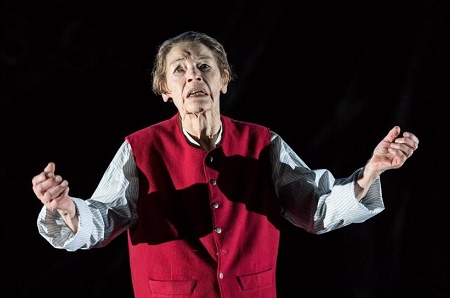 Glenda Jackson è King Lear. Foto di Manuel Harlan