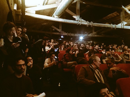 L'Assemblead dei cittadini per il teatro. Foto twitter di Progetto Cresco